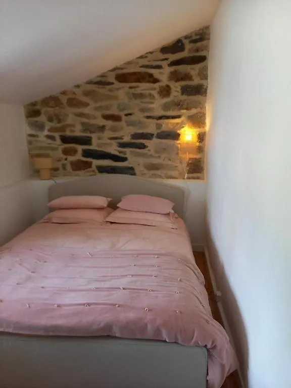 Maison, Calme Avec Cheminee. Botmeur Holiday home