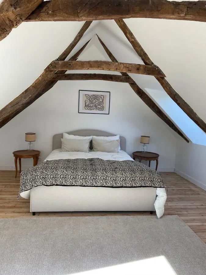 Maison, Calme Avec Cheminee. Botmeur 0*,  France